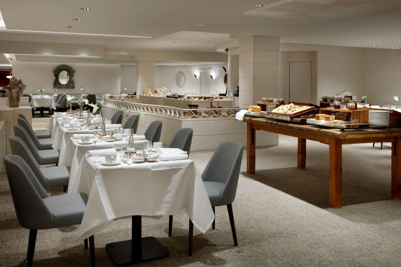 Hyatt Regency Hesperia Madrid Hotel Bagian luar foto