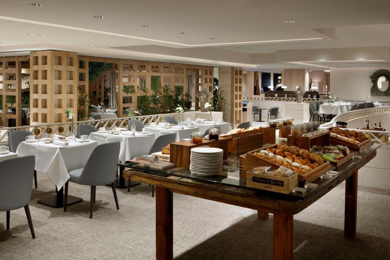 Hyatt Regency Hesperia Madrid Hotel Bagian luar foto