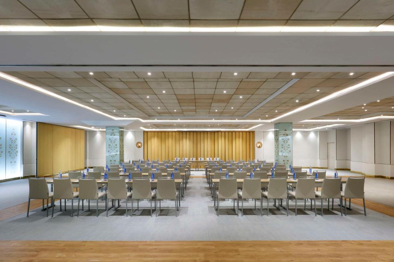 Hyatt Regency Hesperia Madrid Hotel Bagian luar foto