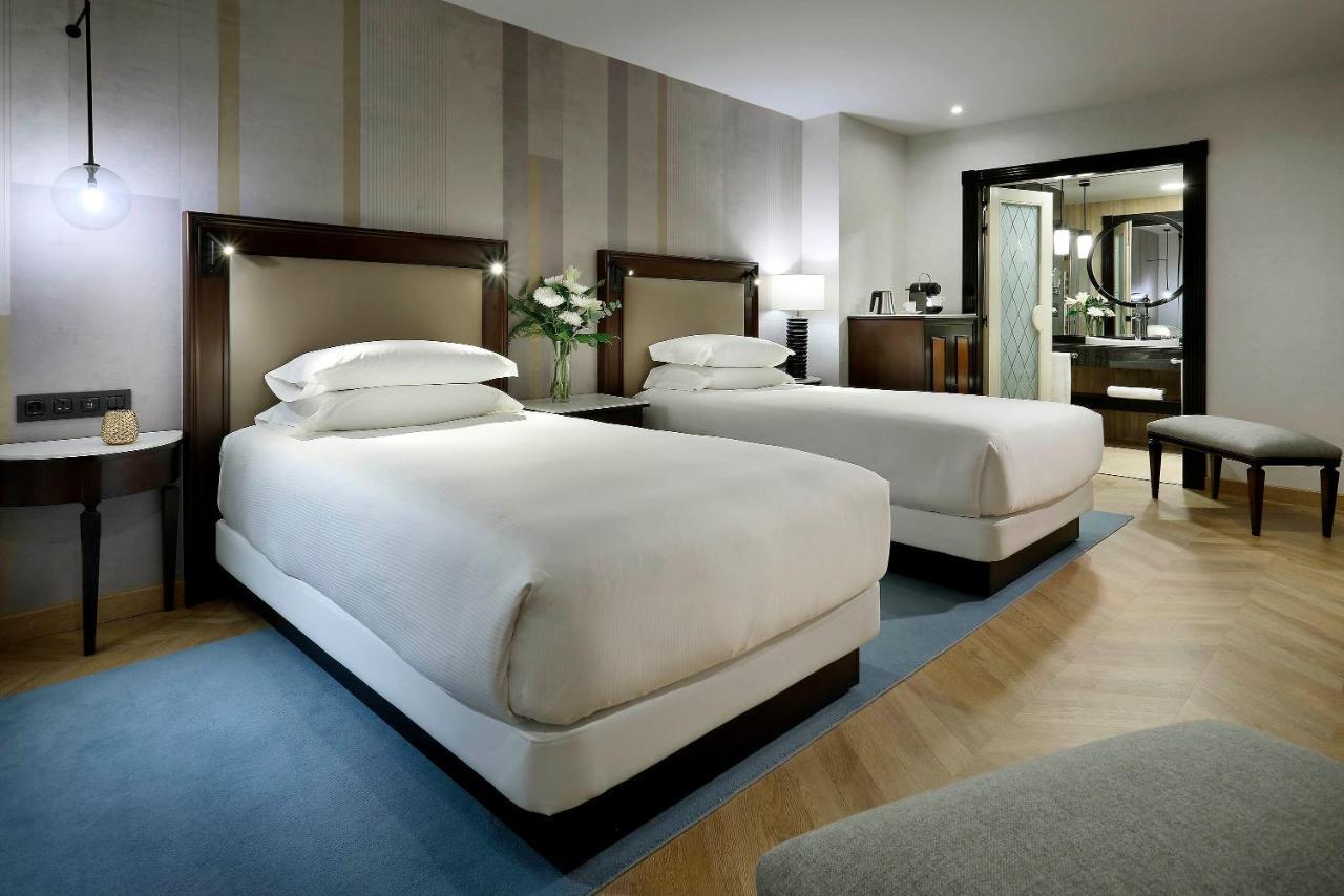 Hyatt Regency Hesperia Madrid Hotel Bagian luar foto